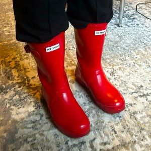 Red Hunter rain boots, US Women size 9